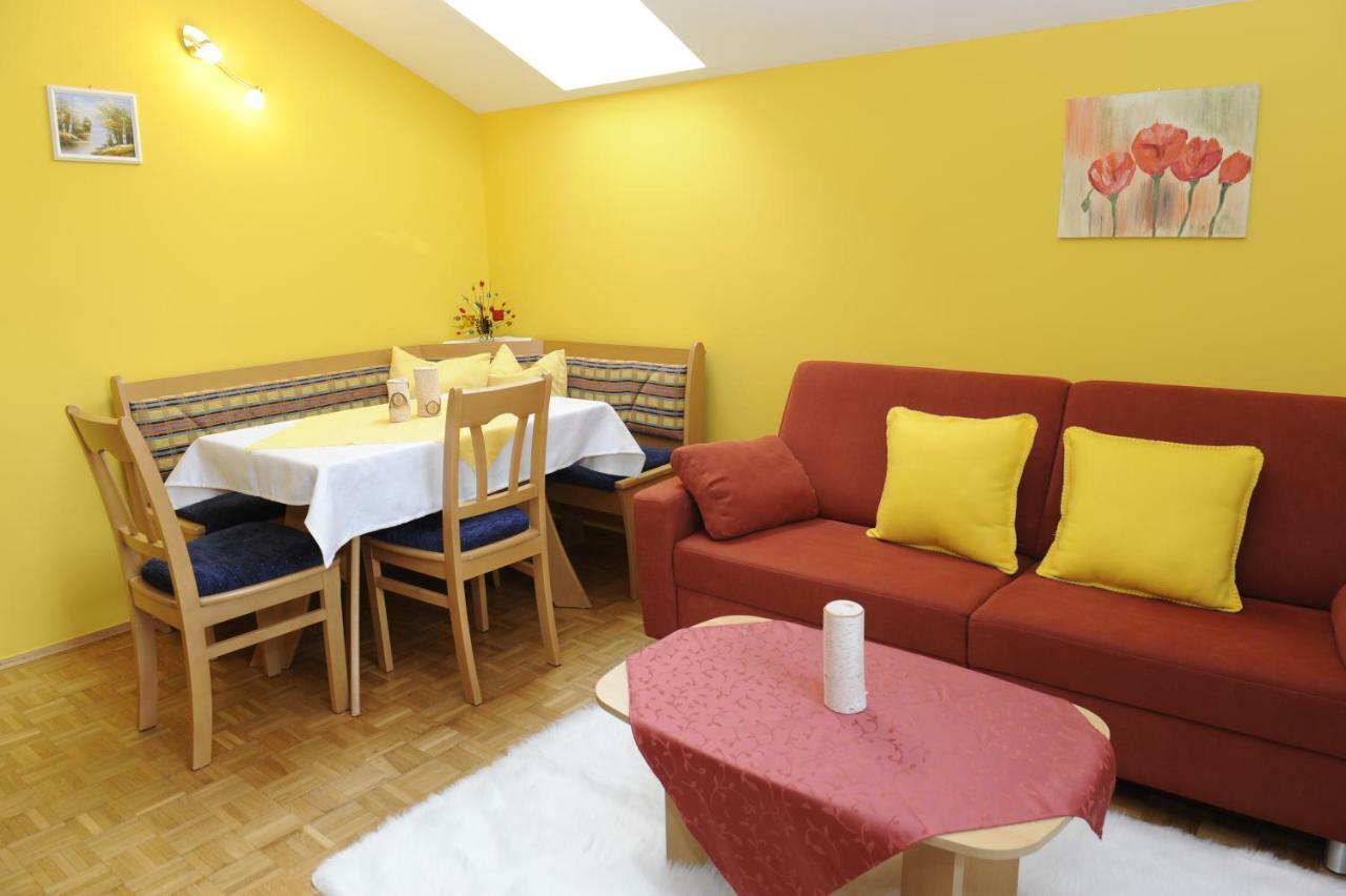 Appartement Haus Sonnenschein Mariapfarr Extérieur photo